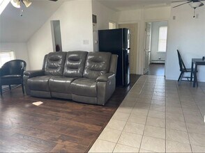 78 Memorial Dr-Unit -2 in Pawtucket, RI - Foto de edificio - Building Photo