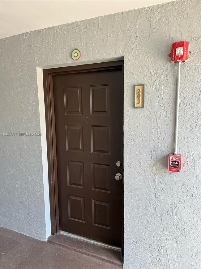 7405 SW 152nd Ave in Miami, FL - Building Photo - Building Photo