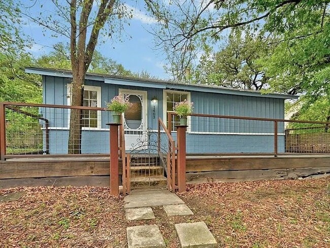 property at 1403 S 5th St