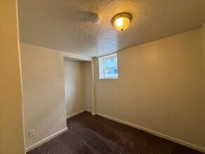 821 W Whitman St in Pocatello, ID - Foto de edificio - Building Photo