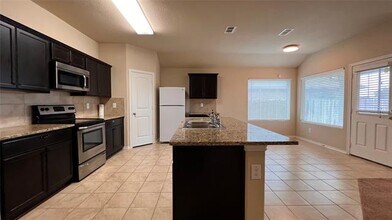 8333 Flythe Mill Rd in Fort Worth, TX - Building Photo - Building Photo