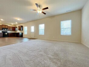 279 Darling Ln in Pendergrass, GA - Foto de edificio - Building Photo