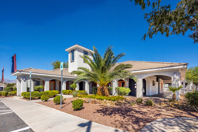 Aero Townhomes in Las Vegas, NV - Building Photo - Building Photo