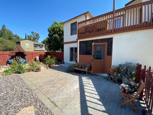 1918 Carmelina Dr.