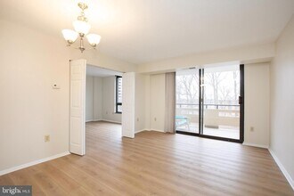 1808 Old Meadow Rd, Unit 507 in McLean, VA - Building Photo - Building Photo