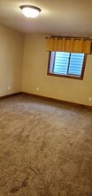 1423 Chesapeake Ln in Billings, MT - Building Photo - Building Photo