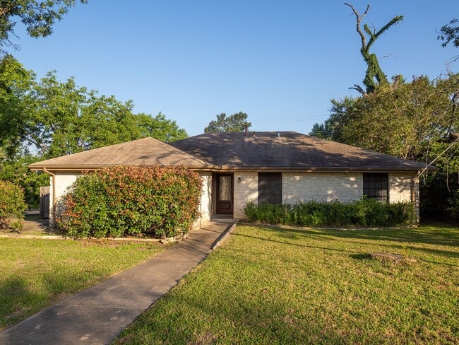 property at 4804 Broadhill Dr