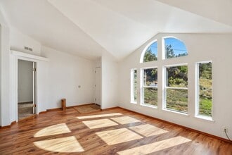 125 Comanche Cir in Florissant, CO - Building Photo - Building Photo