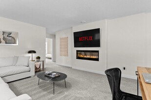 47 Midtown Drive SW in Airdrie, AB - Building Photo