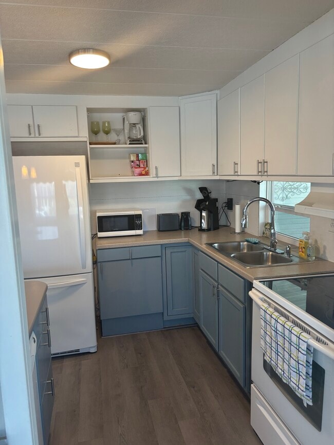 property at 3126 Joline Dr