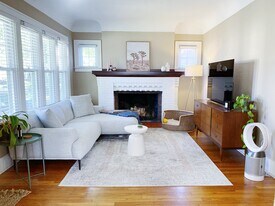 1312 N Maple Ave in Royal Oak, MI - Building Photo