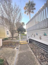 1100 Shoreline Dr in Gulf Breeze, FL - Building Photo - Building Photo