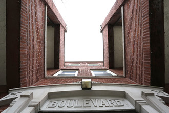 Boulevard in Chicago, IL - Building Photo - Building Photo