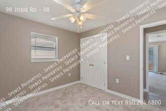 98 Josie Rd in Mary Esther, FL - Building Photo - Building Photo