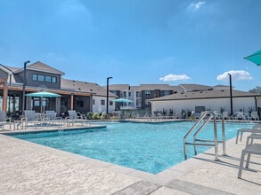 The Waters at Promenade in Marrero, LA - Foto de edificio - Building Photo