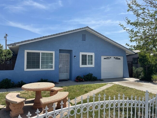 property at 466-470 W 5th St