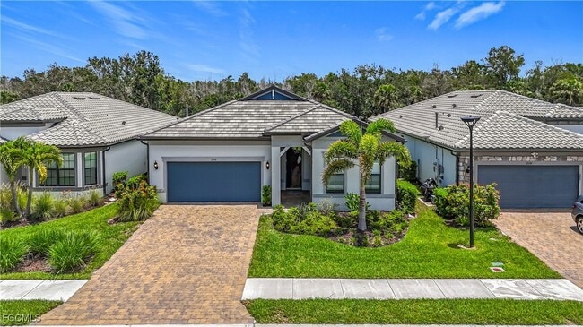 2126 Yellowfin Cir in Naples, FL - Building Photo - Building Photo