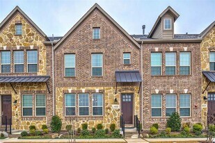 2412 Magalia Ln in Lewisville, TX - Building Photo