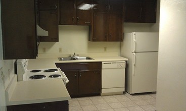 Portland Townhomes in Tallahassee, FL - Building Photo - Interior Photo