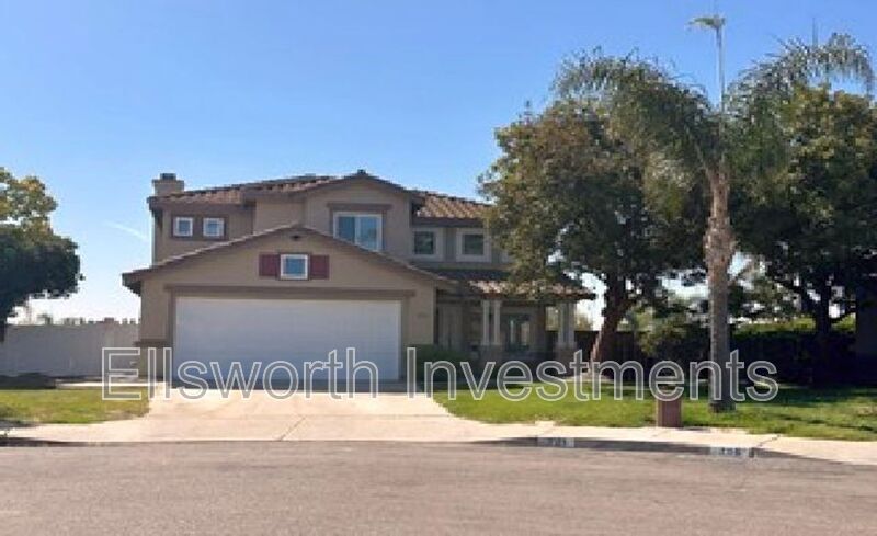 721 Martos Pl in Chula Vista, CA - Foto de edificio