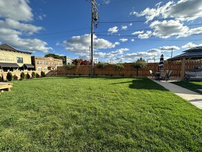 607 S 6th St, Unit 102 in Milwaukee, WI - Building Photo - Building Photo