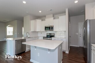 16021 Pela Croix Dr in Charlotte, NC - Building Photo - Building Photo