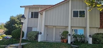 346 Green Moor Pl in Thousand Oaks, CA - Building Photo