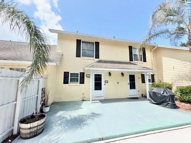 property at 1355 Villa Ln