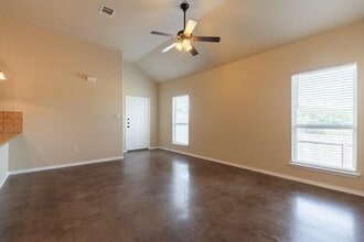 153 Joanne Lp in Buda, TX - Building Photo - Building Photo