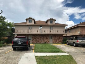 1661 Alexander Ct in Terrytown, LA - Building Photo