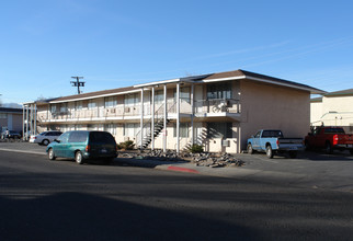 Century Park Apartments in Reno, NV - Foto de edificio - Building Photo