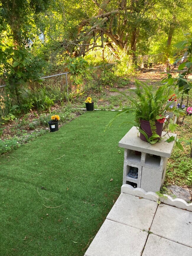 1433 S Belcher Rd, Unit # G6 in Clearwater, FL - Building Photo - Building Photo