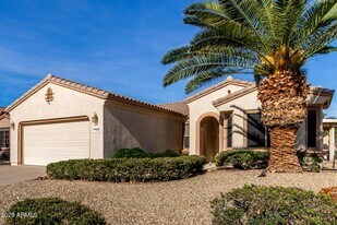 15448 W Moonlight Way in Surprise, AZ - Building Photo
