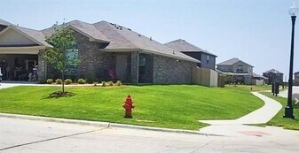300 Preakness Ln in Ponder, TX - Building Photo