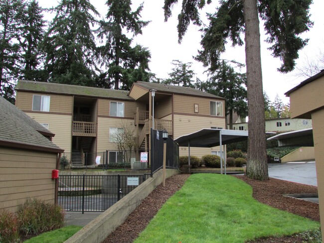 Pacific Pointe in Vancouver, WA - Building Photo - Building Photo