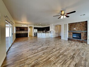 8135 W Deanna Dr in Peoria, AZ - Building Photo - Building Photo