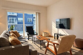 1640 N Water St, Unit ID1379063P in Milwaukee, WI - Building Photo - Building Photo