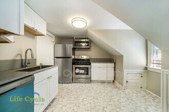 921 Fairmount St SE in Grand Rapids, MI - Building Photo - Building Photo