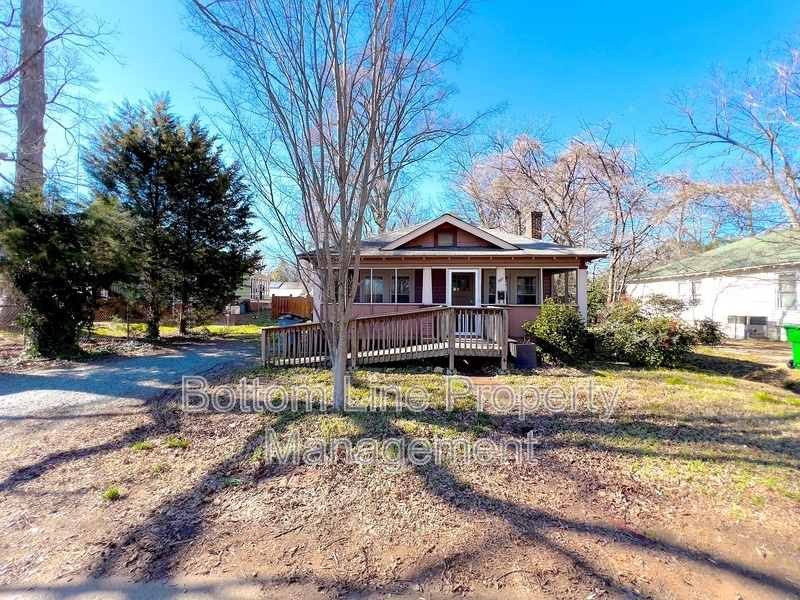 307 N Linwood Ave in Charlotte, NC - Building Photo