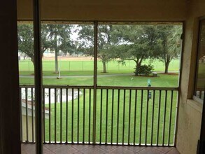 1135 Coral Club Dr, Unit 1135 in Coral Springs, FL - Building Photo - Building Photo
