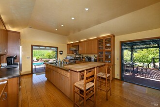 1975 Whitehall Ln in St Helena, CA - Building Photo - Building Photo