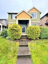 3762 SE Oakleaf St in Hillsboro, OR - Building Photo