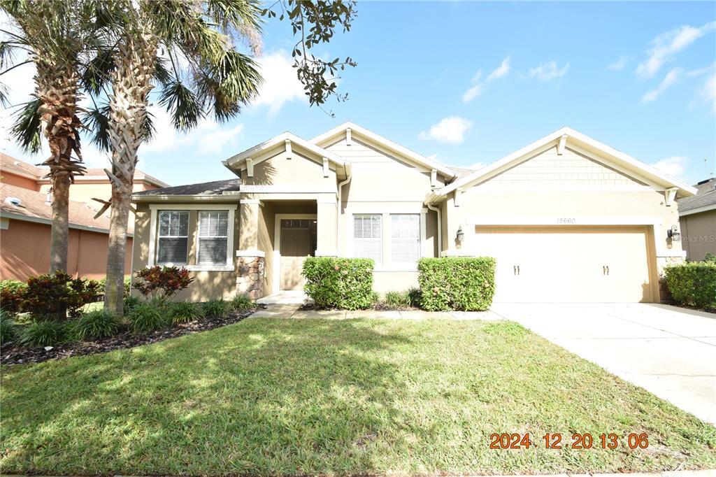 15660 Starling Water Dr in Lithia, FL - Building Photo