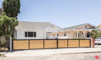 1733 S New England St in Los Angeles, CA - Building Photo