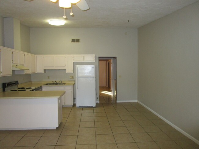 218 White Dr in Tallahassee, FL - Building Photo - Building Photo