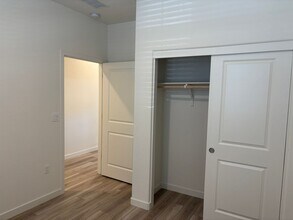 10283 Maribel Wy in Elk Grove, CA - Building Photo - Building Photo