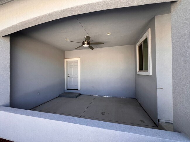 410 Dog Leg Dr in Fernley, NV - Building Photo - Building Photo