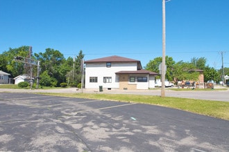 1023 Lawe St in Kaukauna, WI - Foto de edificio - Building Photo