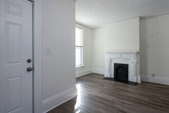 406 Paines Ave NW in Atlanta, GA - Building Photo - Building Photo