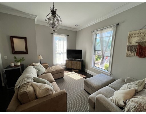 6 Souther Rd-Unit -1 in Boston, MA - Foto de edificio - Building Photo